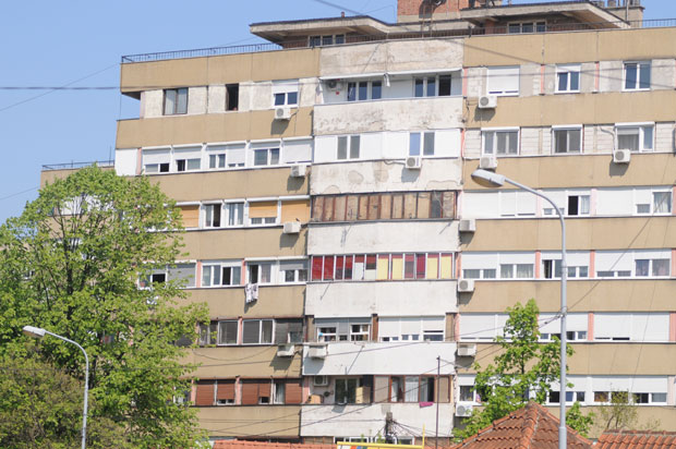 Из буџета – 10 милиона: Краљевачка локална самоуправа суфинансира санацију фасада (ФОТО)